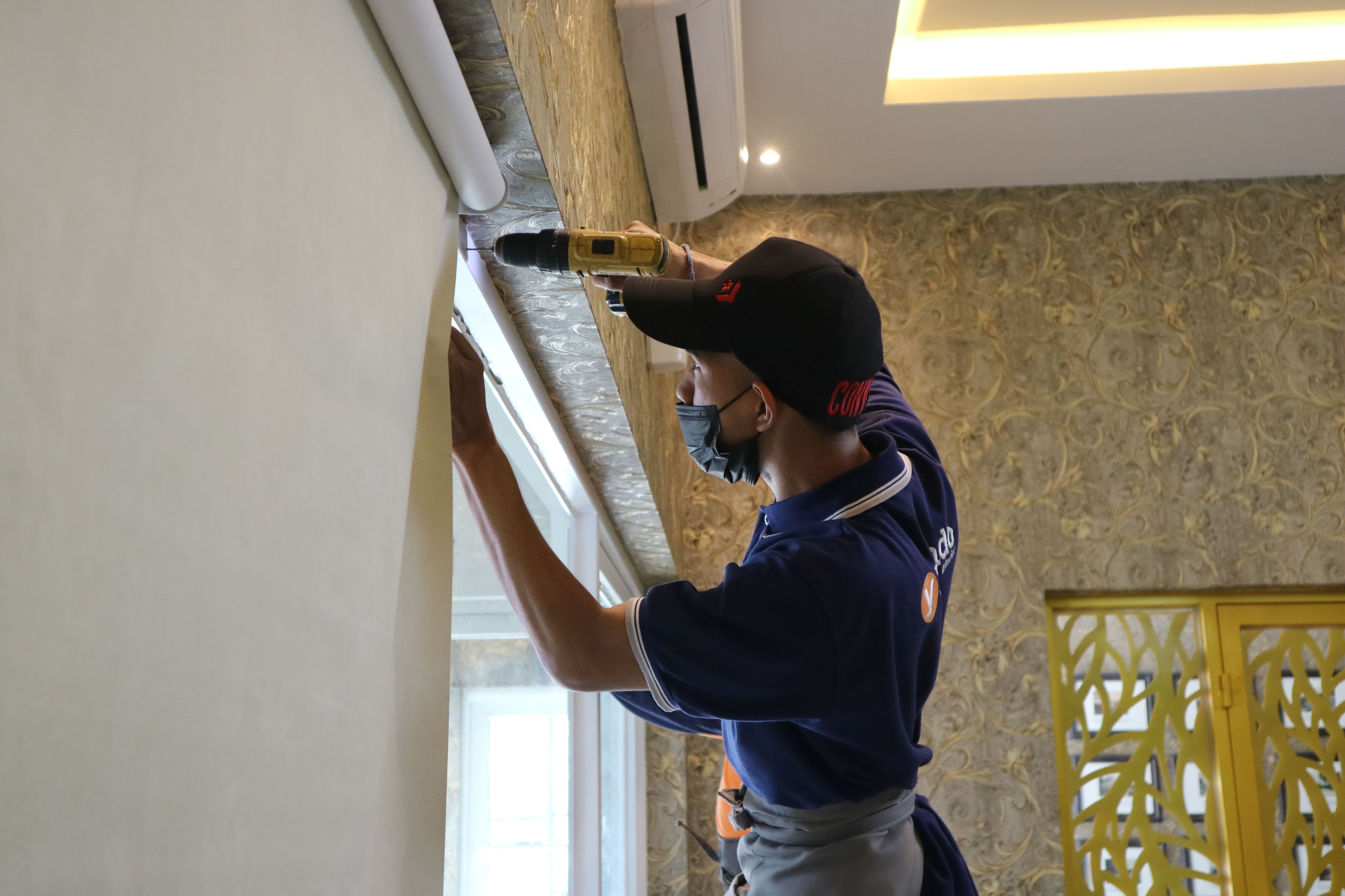 Drilling Wall Photos Download The Best Free Drilling Wall Stock Photos