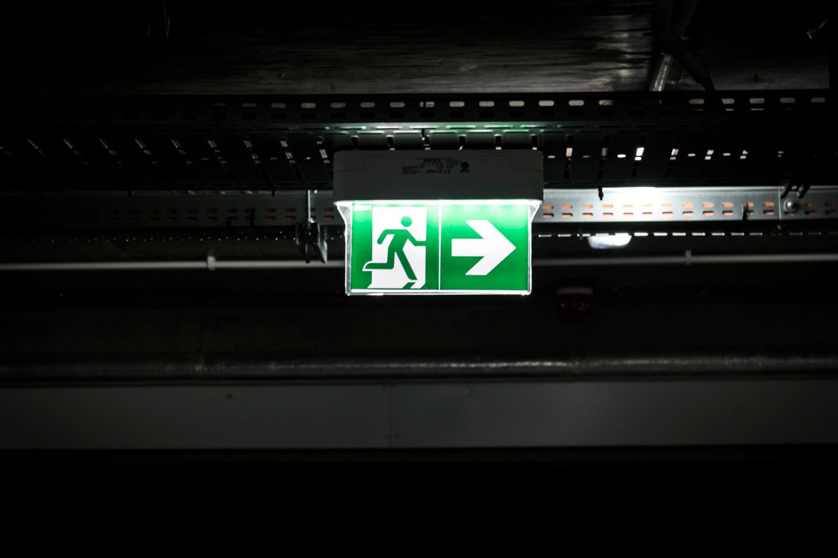 Señalización de ruta de evacuación Sepublicidad