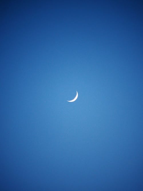 Gratis arkivbilde med bakgrunnsbilde, blå himmel, luna
