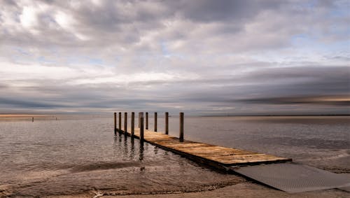 Kostenloses Stock Foto zu aussicht, bewölkt, braun