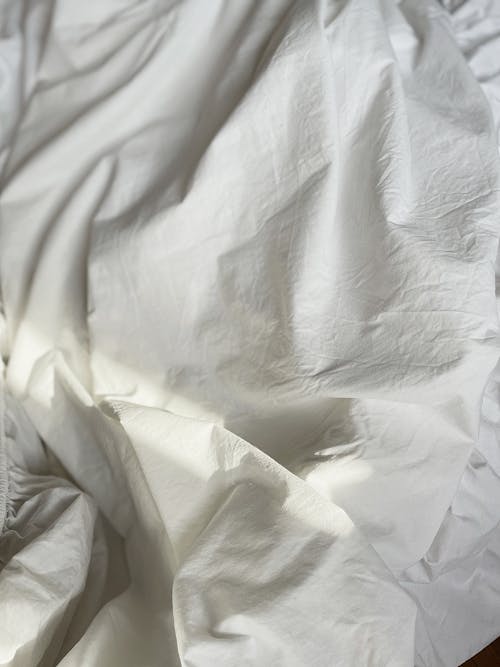 Free Crumpled White Blanket  Stock Photo