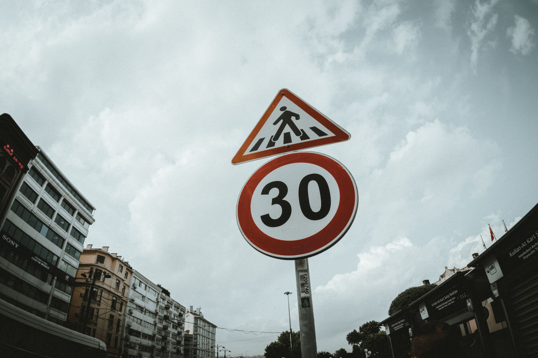 Bord van een zero-emissiezone voor bestelautos