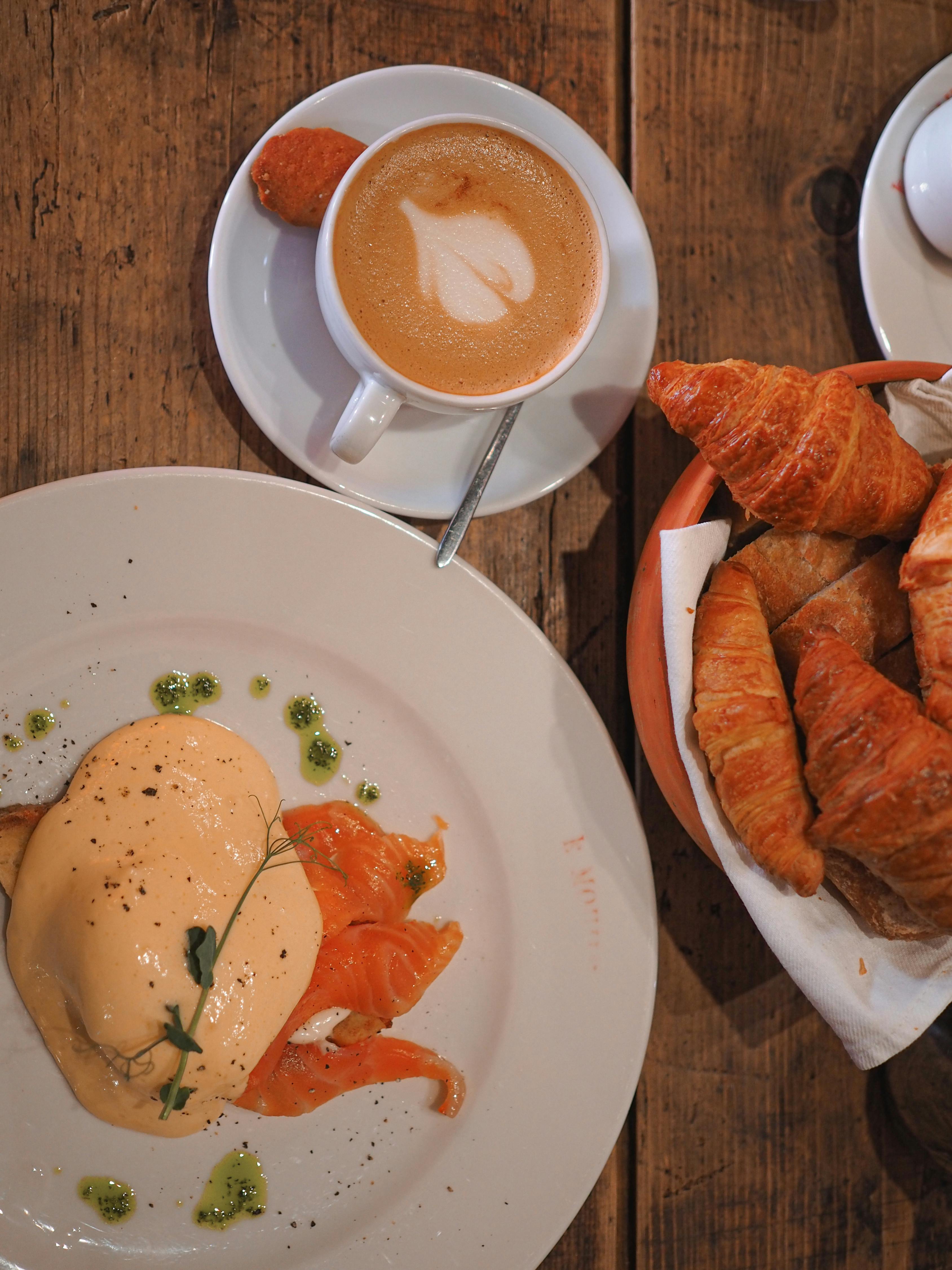 What foods cause plaque in arteries?