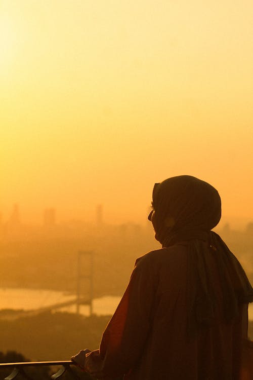 Základová fotografie zdarma na téma boční pohled, hidžáb, mlha
