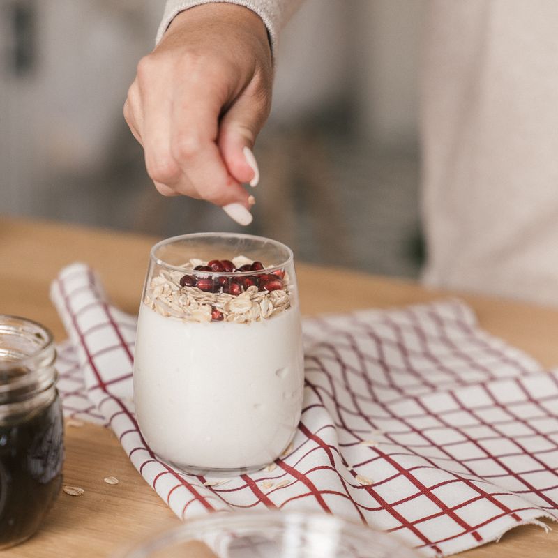 Layered Yogurt and Granola Breakfast Jar