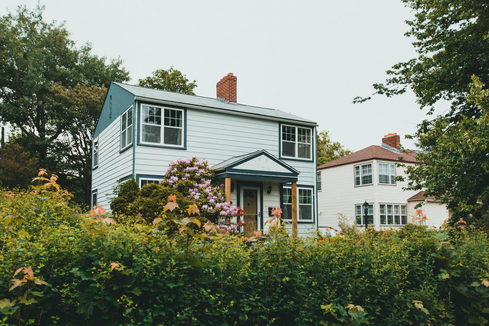 How to Compare Two Winnipeg Homes Without Getting Overwhelmed