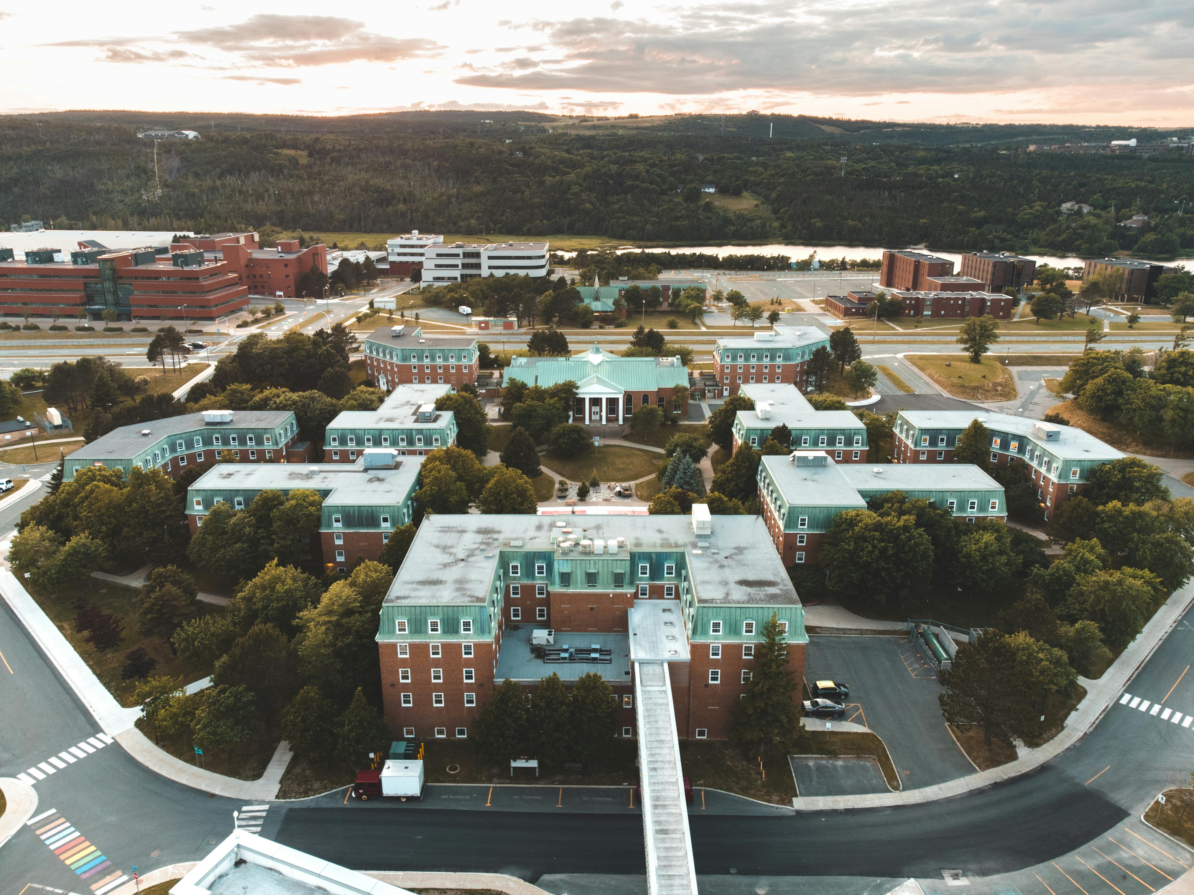 Cleveland Clinic main campus adds Saturday elective surgery hours — Photo by Erik Mclean on Pexels