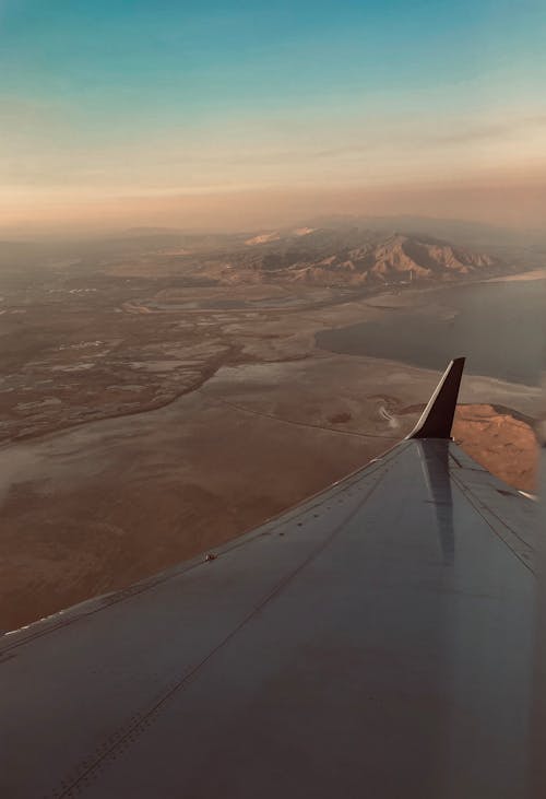 Foto profissional grátis de grande lago salgado, linhas aéreas delta, montanhas