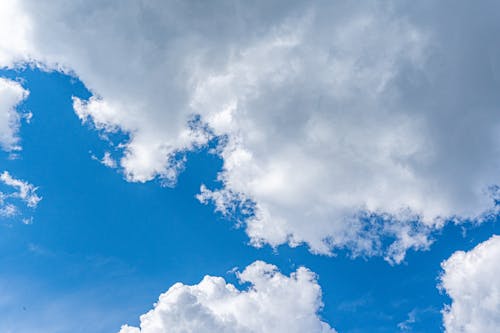 Darmowe zdjęcie z galerii z błękitne niebo, chmury, fotografia lotnicza