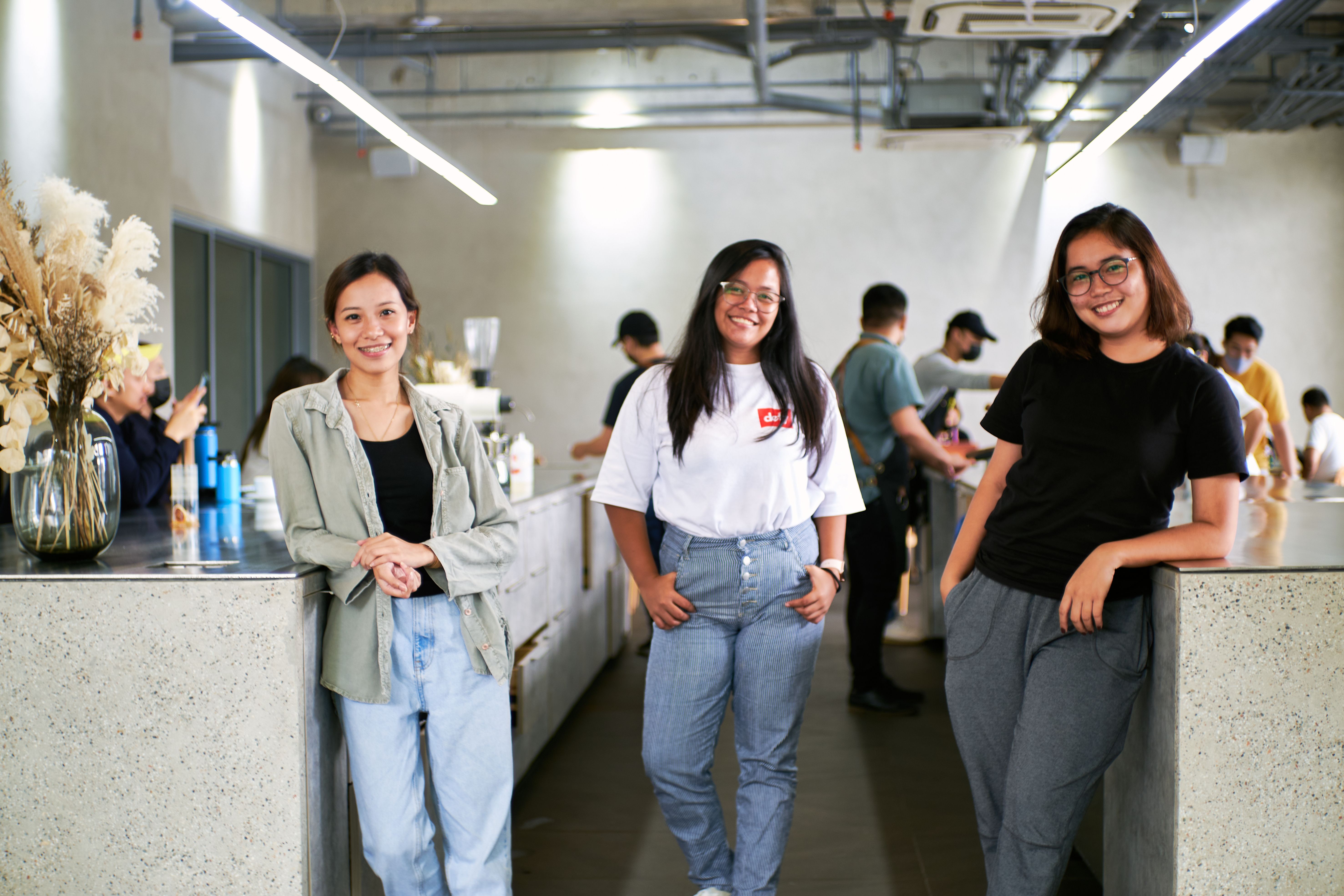 Everyone Has an AI Side Hustle Now—Here’s How to Build Something Better — Photo by Jeff Vinluan on Pexels