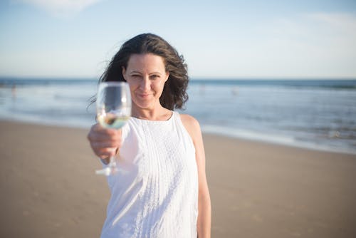 Glass Of Wine On The Beach Photos, Download The BEST Free Glass Of Wine ...