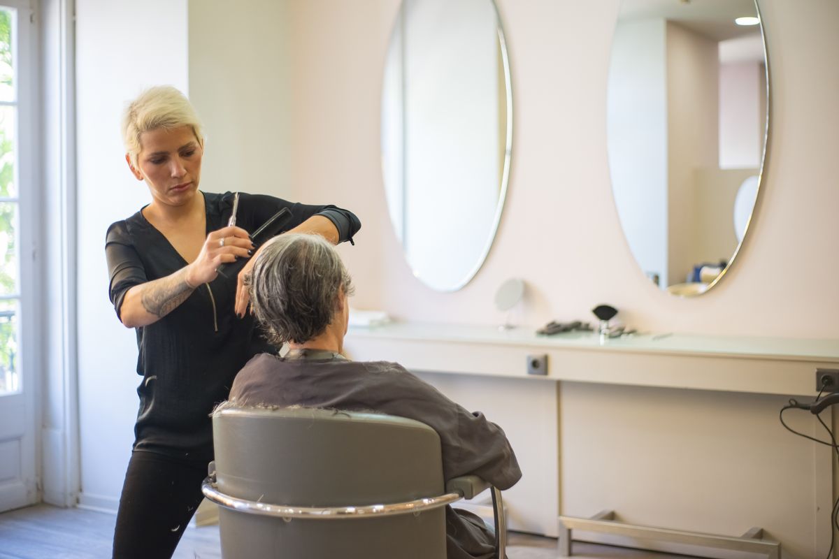 Keratinbehandlung St. Gallen: Glatte Haare für 5 Monate