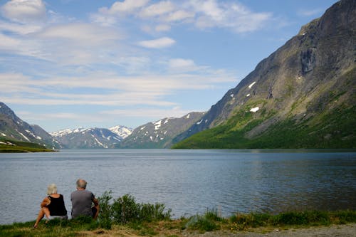 Kostnadsfri bild av äventyrare, bergen, flod