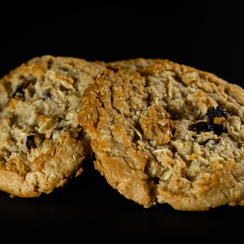 Chewy Oatmeal Raisin Cookie Bars