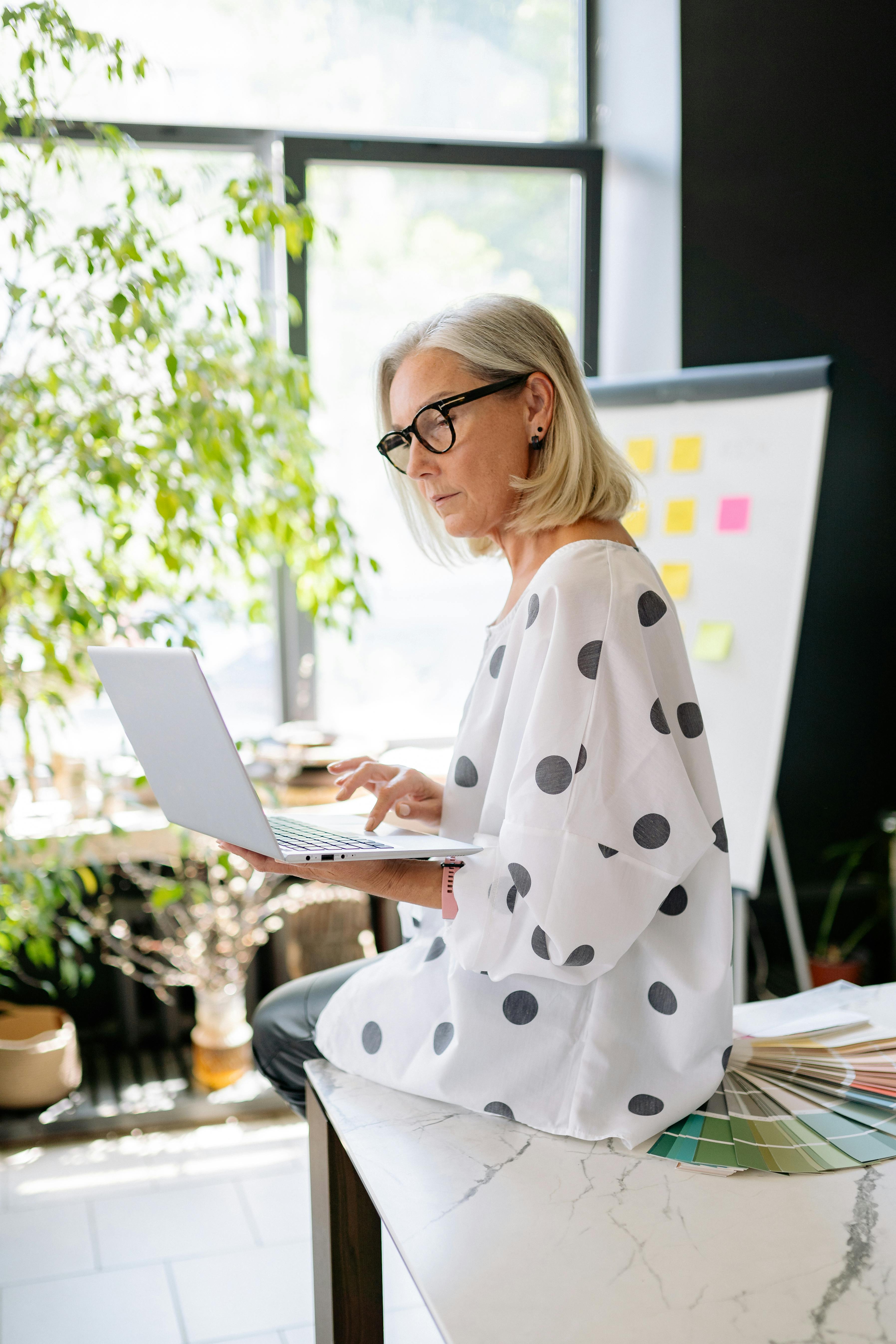 Unlock the Power of Windows 11: How to Customize the Alt-Tab Thumbnail Size for Enhanced Productivity