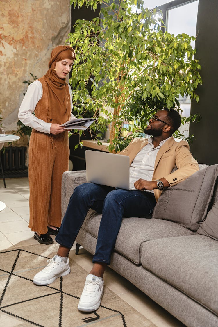 Man And Woman Talking 