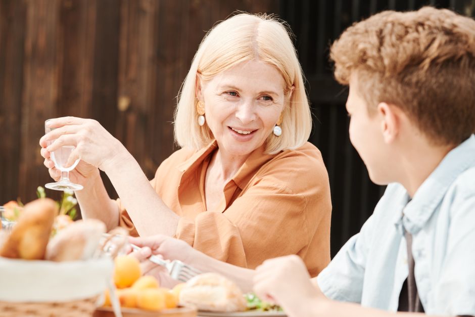 how to talk to aging parents about care