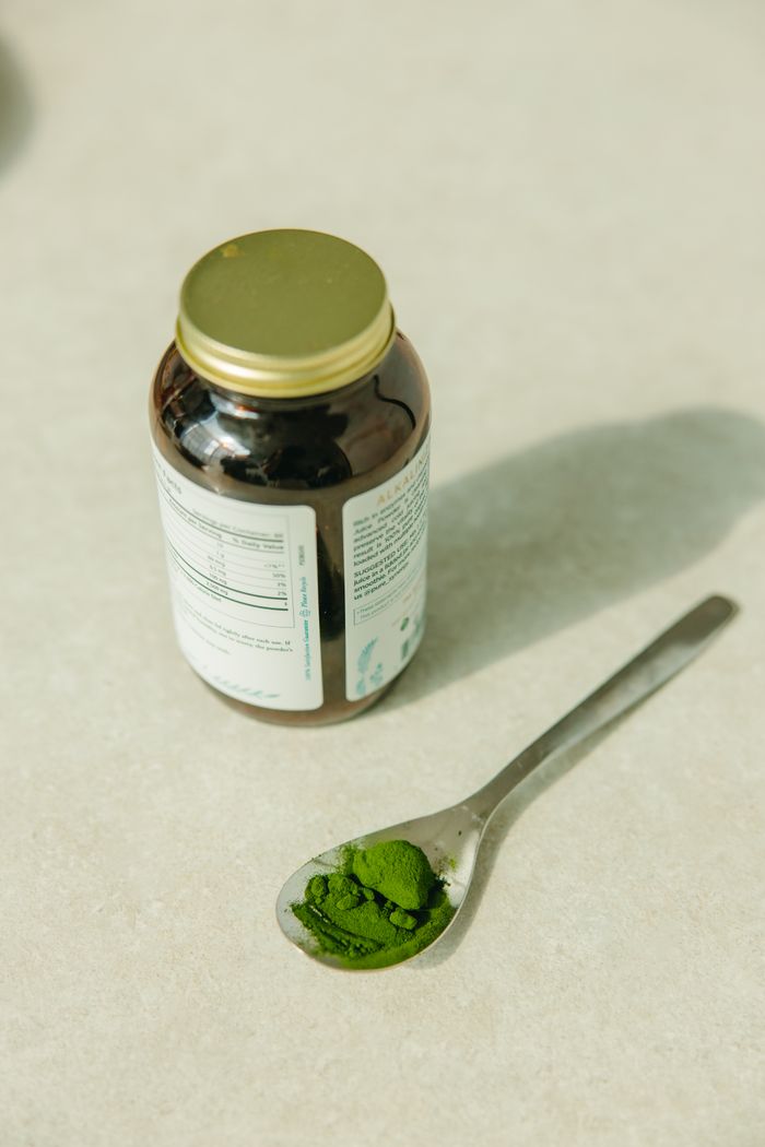 Chlorella (green algae) powder