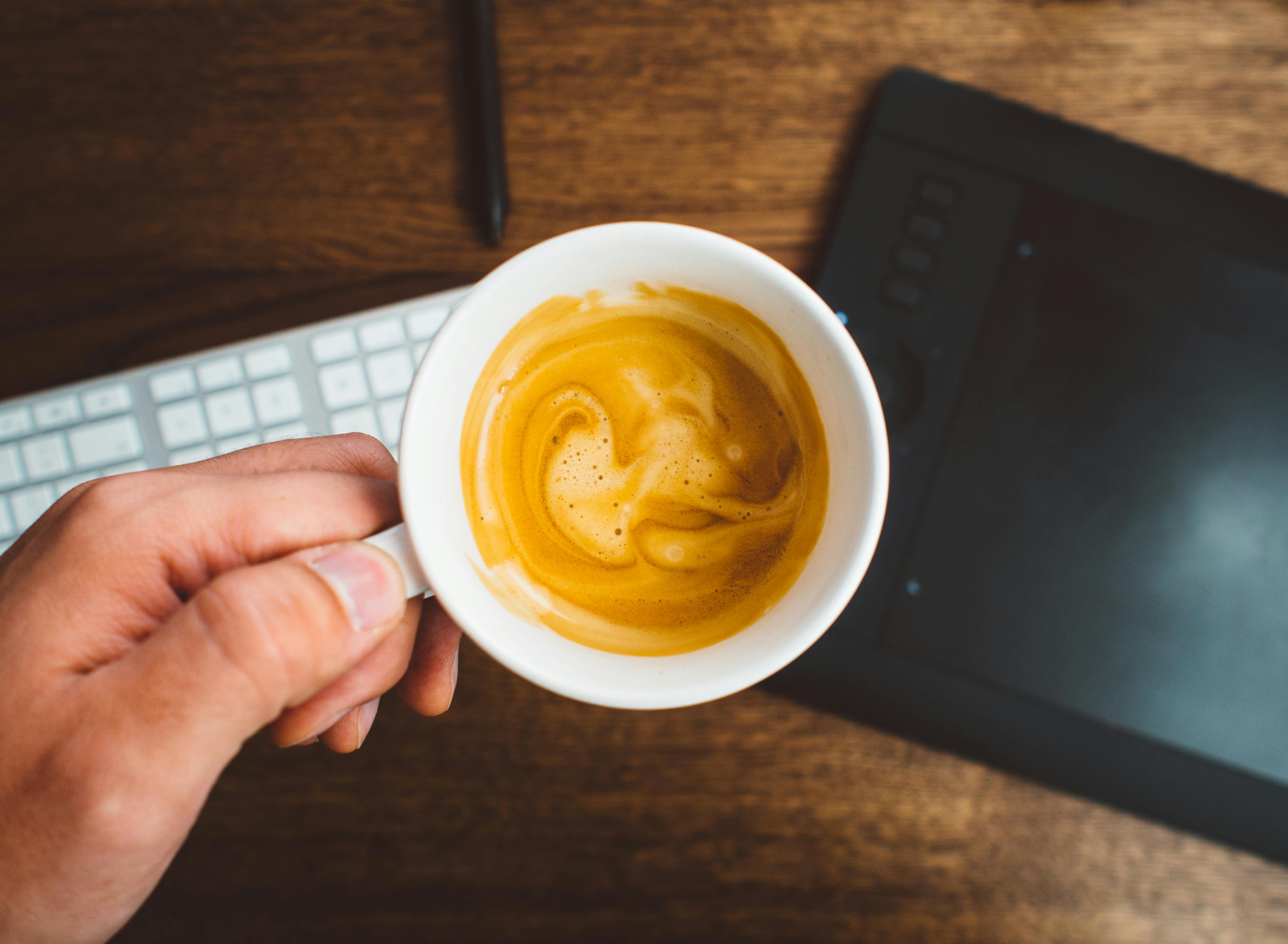 free stock photo of beverage coffee cup