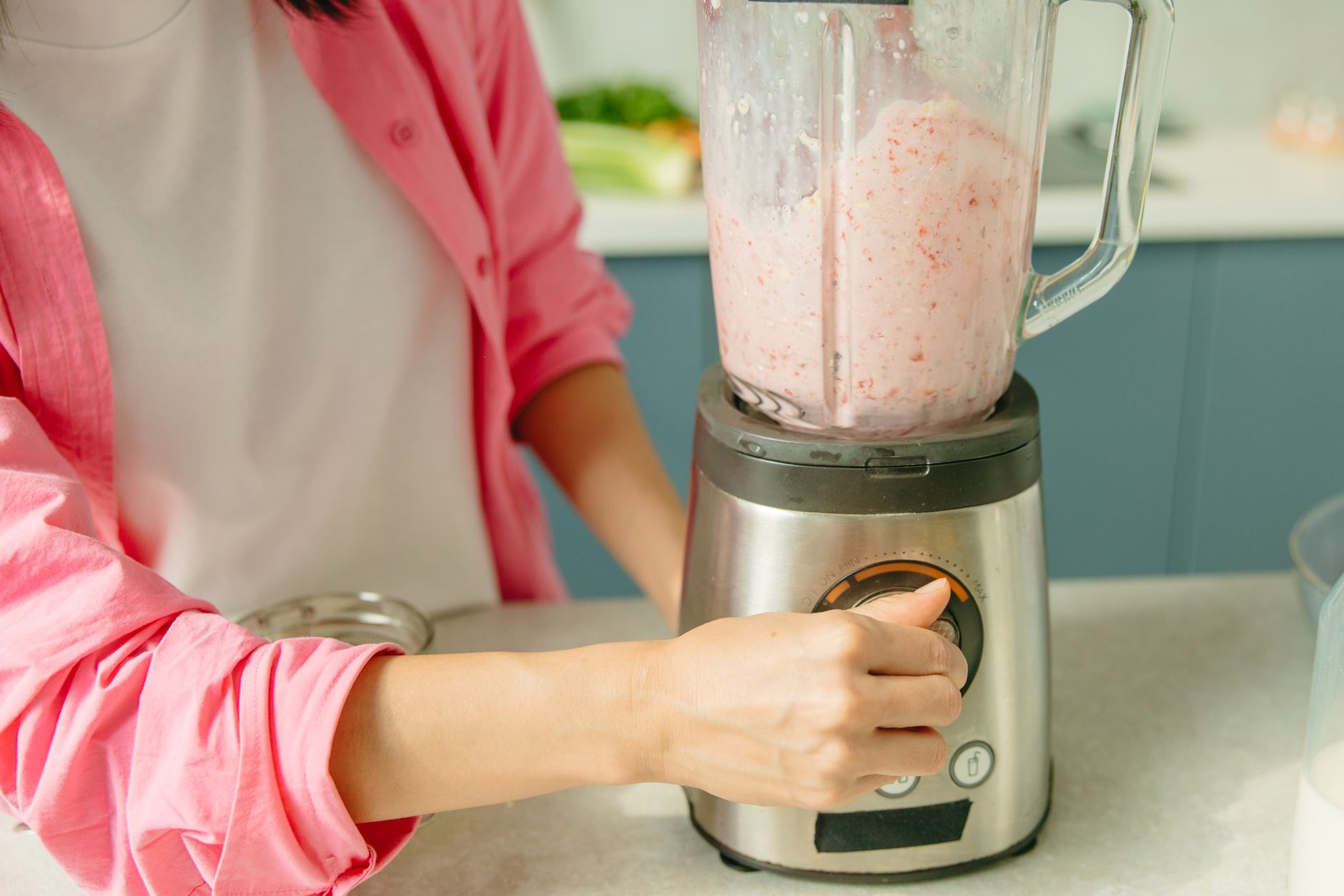 Batido energético para el desayuno Un batido de frutas frescas para un desayuno rápido.