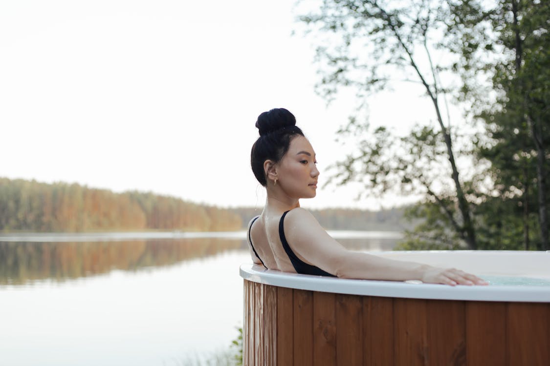 The Many Health Benefits of Using a Hot Tub Every Day