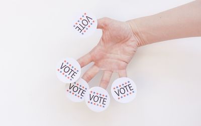 Ngày thứ 3 bầu cử Quebec: các hứa hẹn về nhập cư, giao thông, thuế và chăm sóc tại nhà