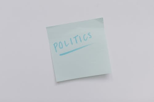 Безкоштовне стокове фото на тему «клейка примітка, політика, текст»