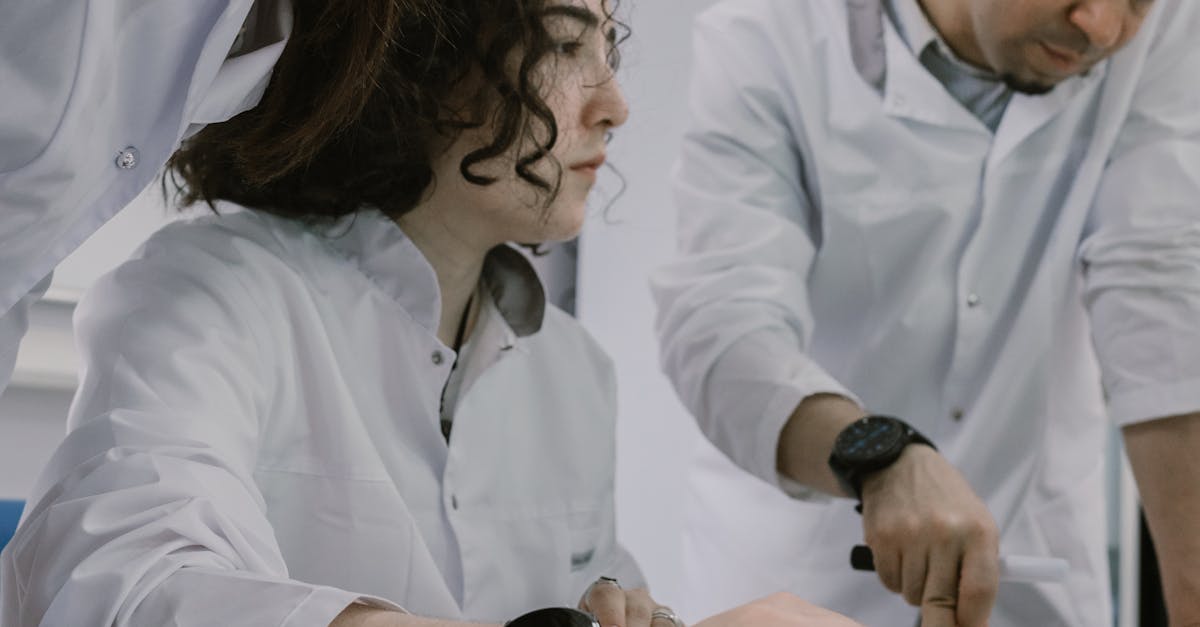 巴里風暴引發AI支出辯論,科技巨頭財務健康遭質疑