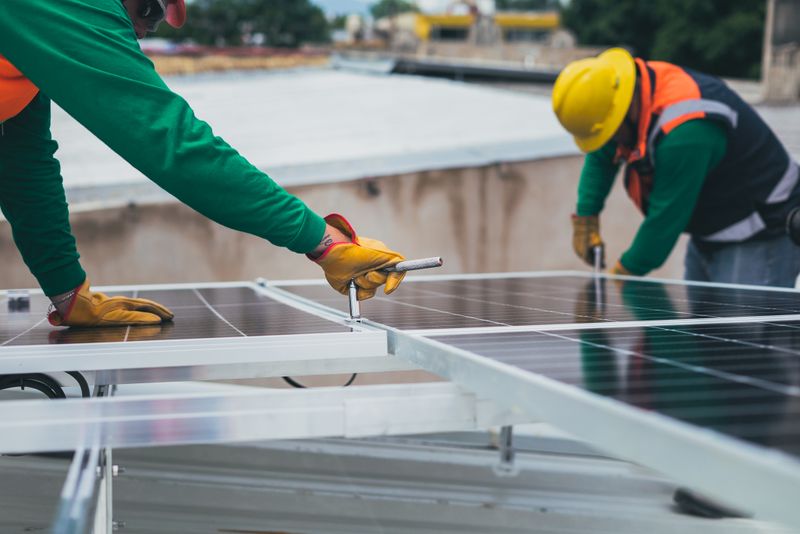 Zonnepanelen installatie woning in Rotterdam