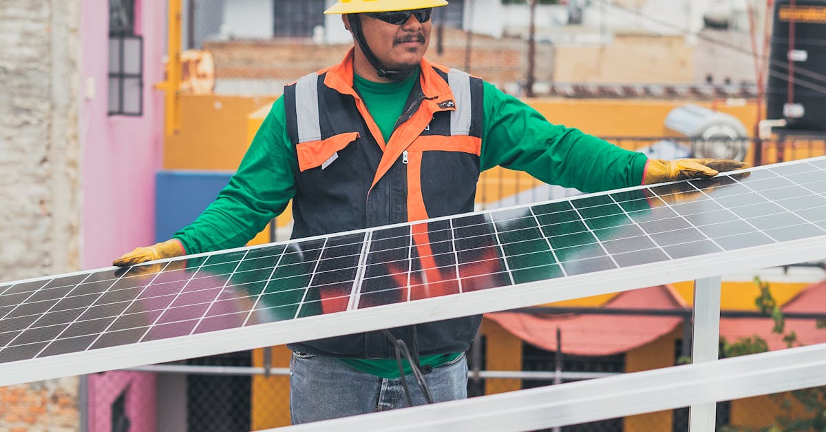 How much does a construction electrician make in Ontario