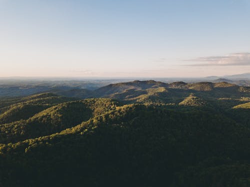 Ücretsiz dağlar, drone çekimi, görünüm içeren Ücretsiz stok fotoğraf Stok Fotoğraflar