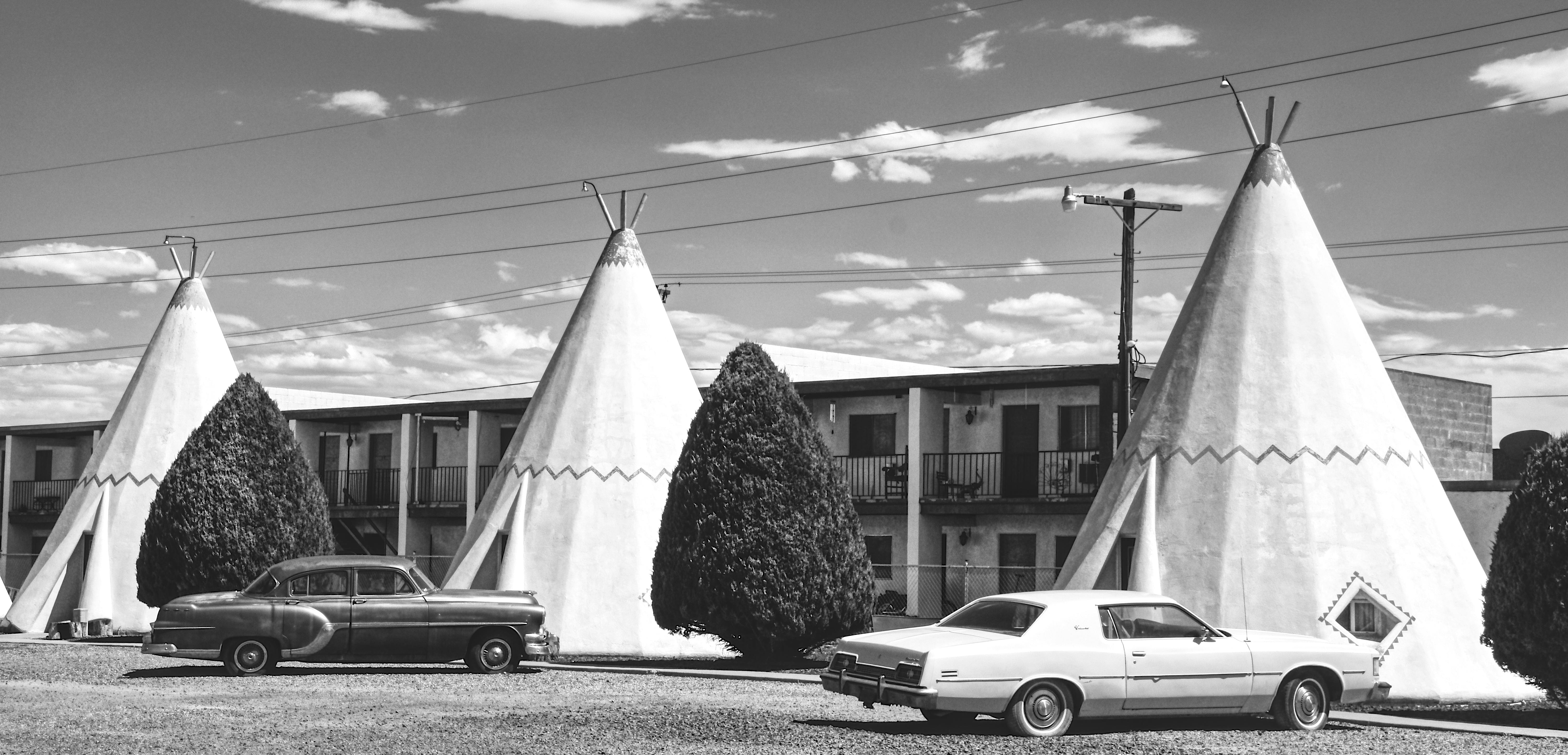 <b>Where to Stay Near the Desert Road: Accommodation Options</b>