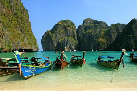 Phuket Phi Phi Day Trip with a Private Longtail Boat