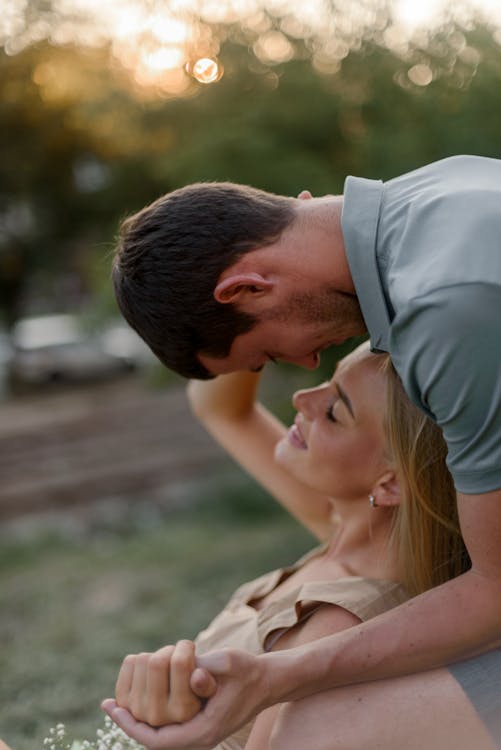 Free Man Looking at a Woman Stock Photo