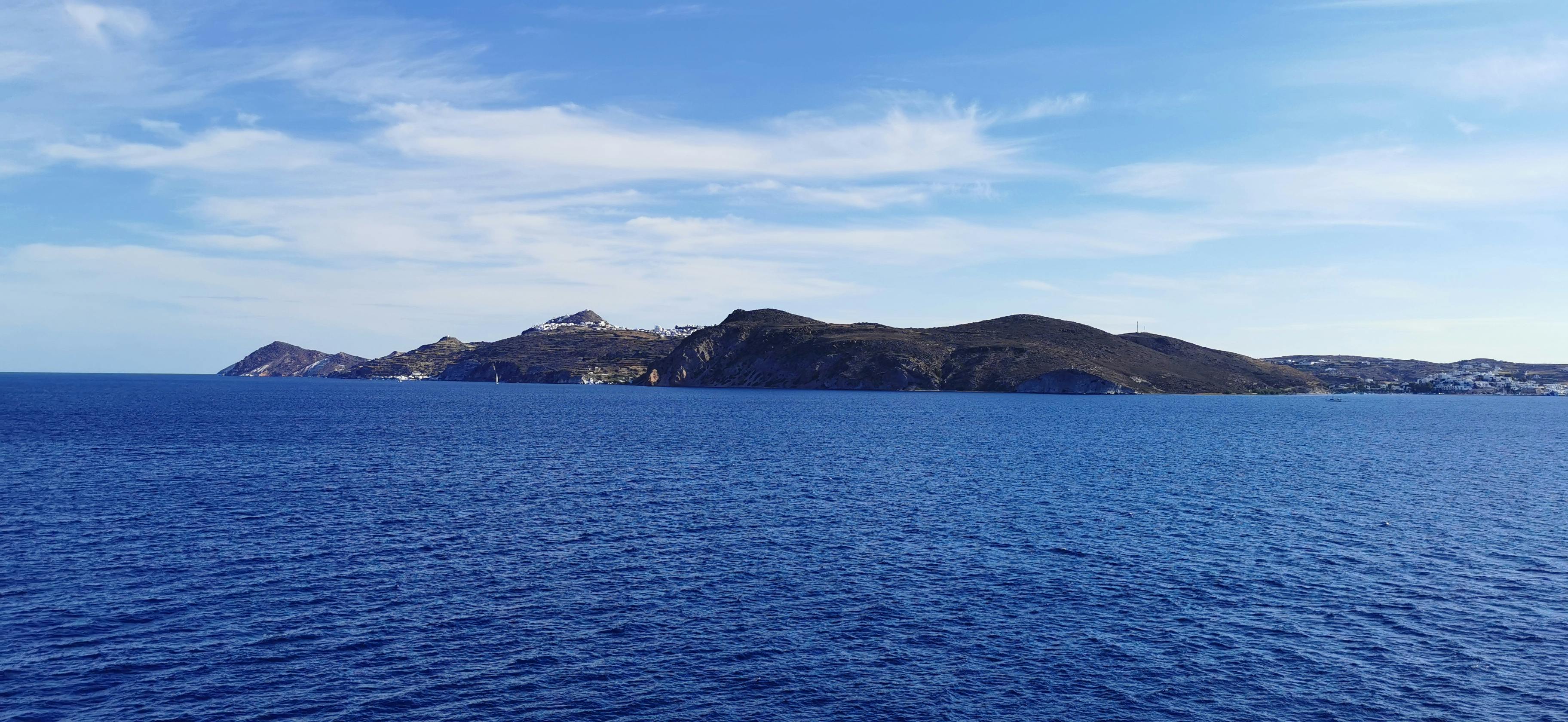 Hombre trabajando en un almacén