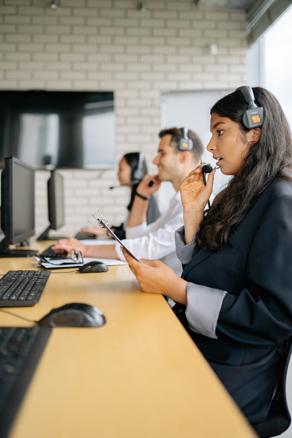 Support professionals taking calls