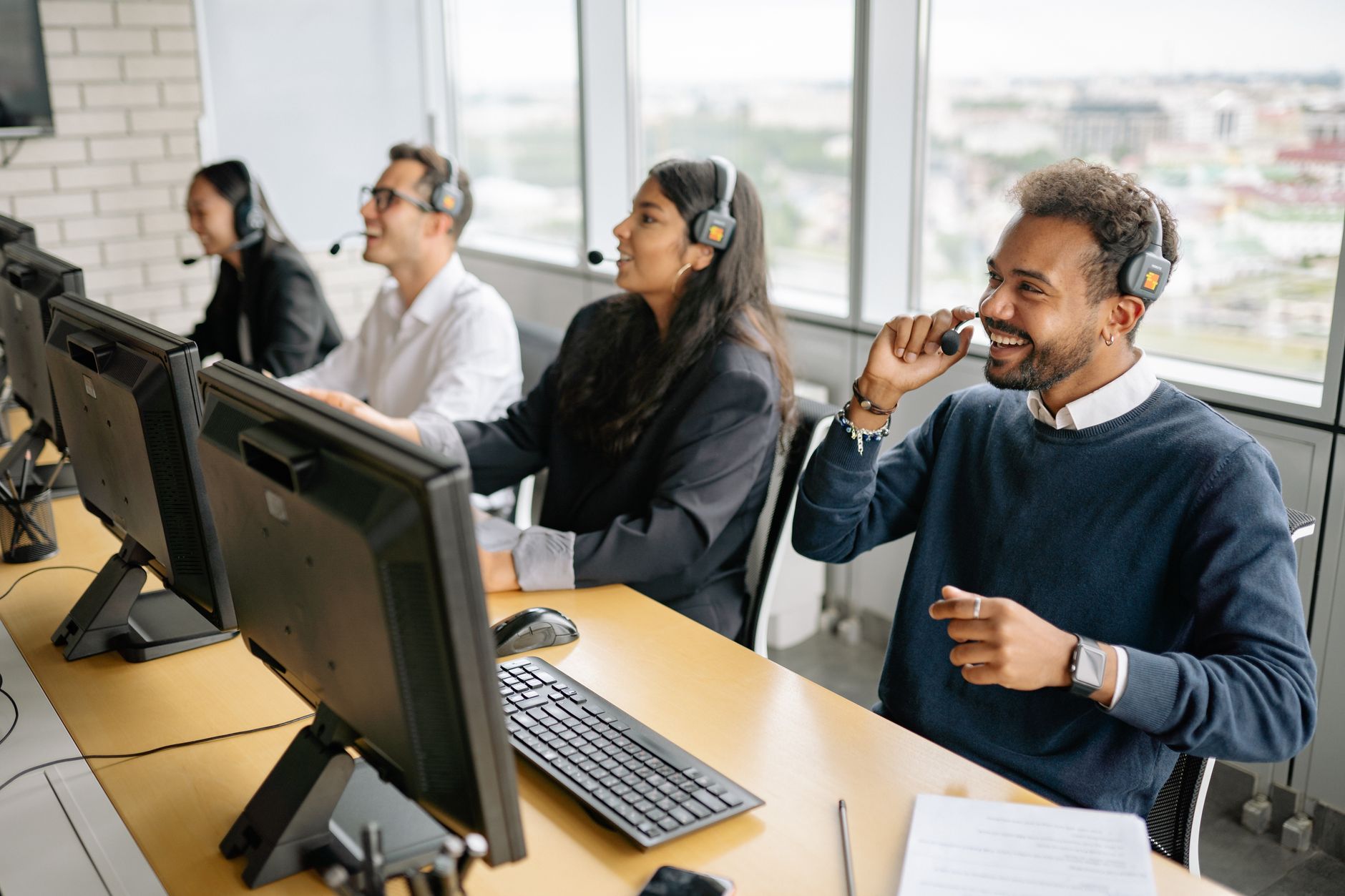 Multichannel Customer Service Automation: How ChatBot Helped TechGear Boost Satisfaction by 45%