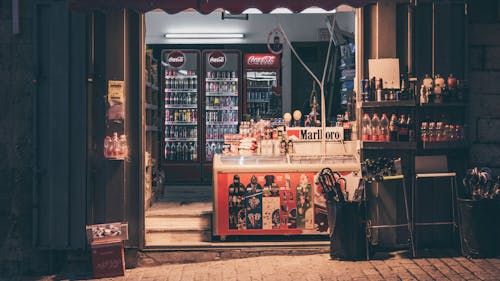 Free Photo of a Convenience Store Stock Photo