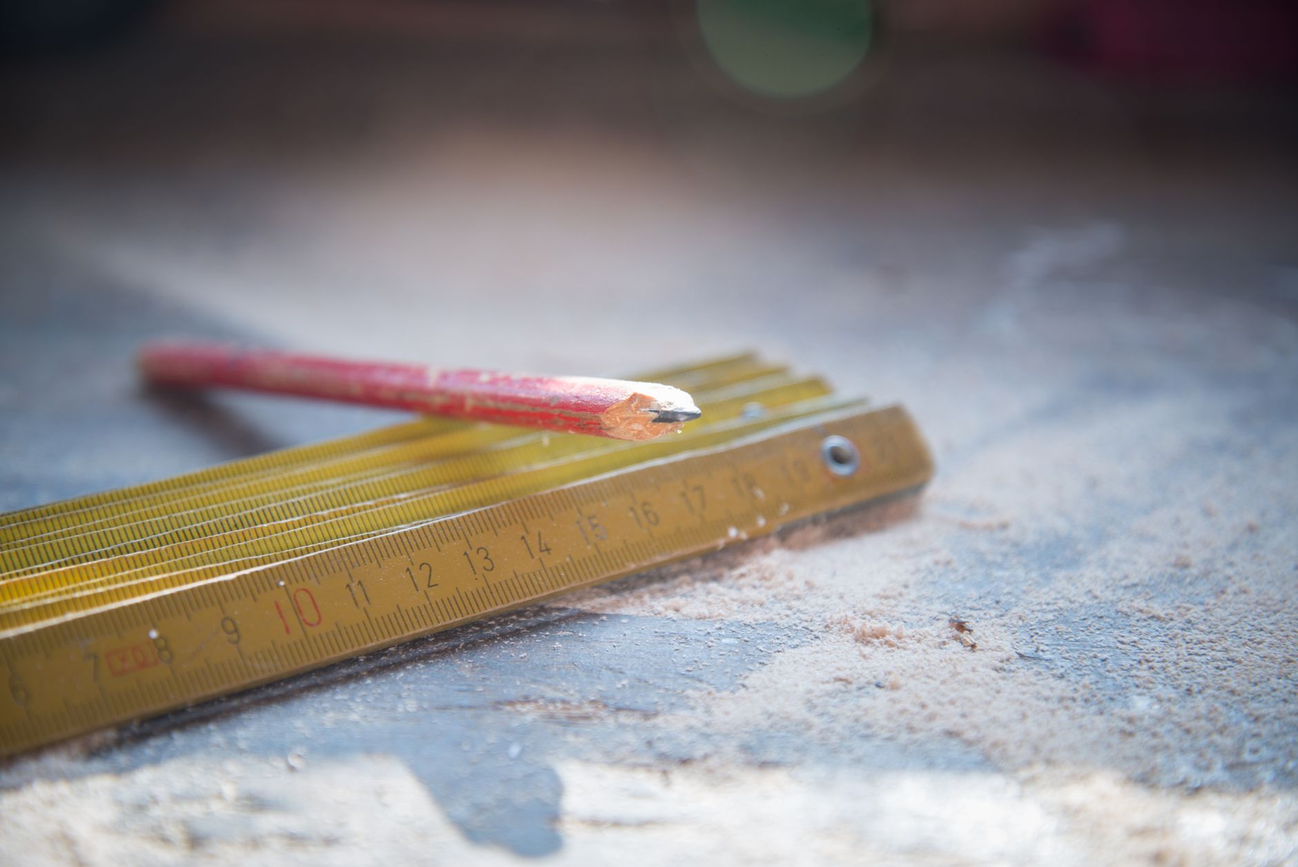 Best Carpenter Pencils 2026: Flat, Mechanical & Bulk