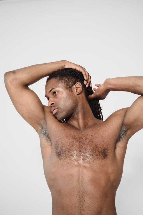 Δωρεάν στοκ φωτογραφιών με αφροαμερικανός άντρας, γυμνός από τη μέση, κάνω το μοντέλο