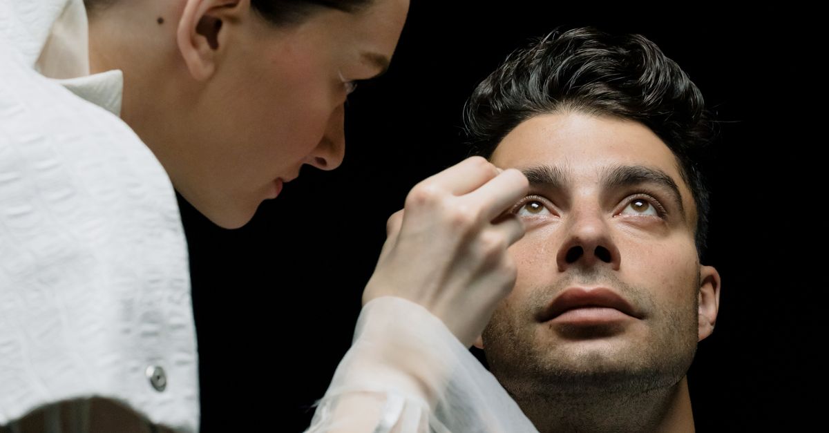 Guy Check Woman Checking a Man's Eye · Free Stock Photo
