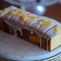 Glazed lemon loaf cake, photo by Jaxie Jia on Pexels