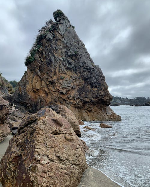 Бесплатное стоковое фото с вертикальный выстрел, вода, море