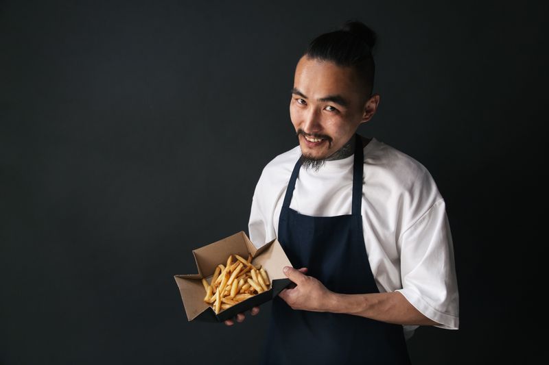 Portrait of Kenji Mori, Sous chef
