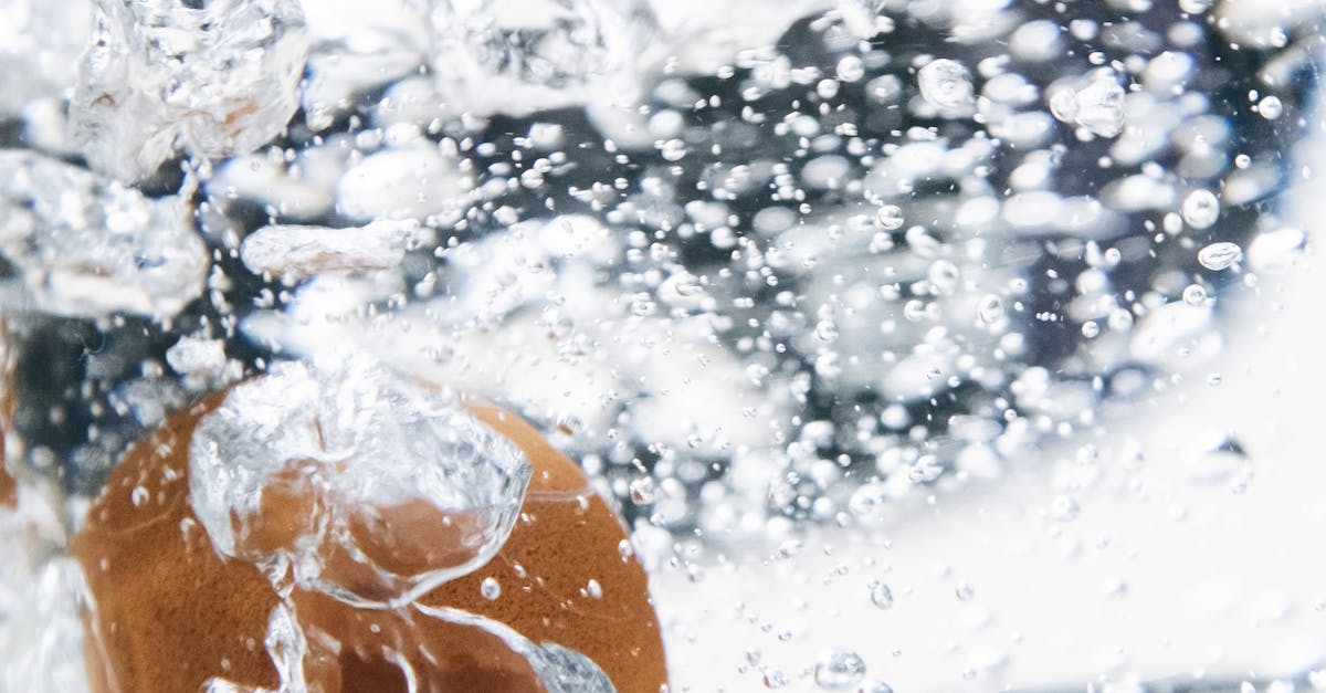 Does salt dissolve in boiling water
