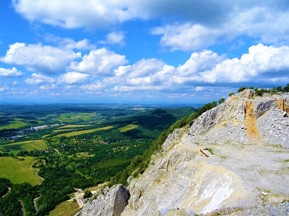 Fotobanka s bezplatnými fotkami na tému cestovať, cestovný ruch, dedinský