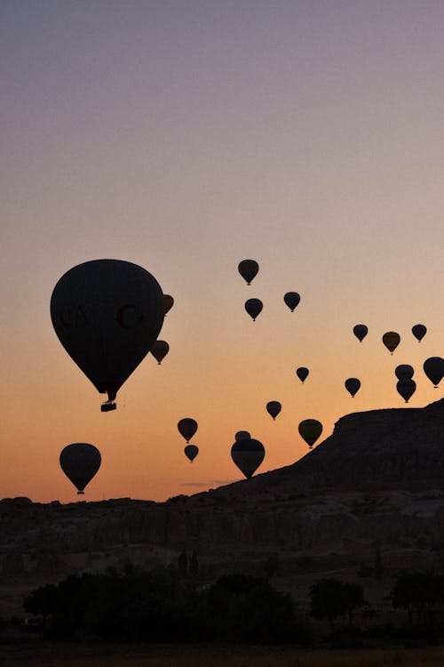 Immagine gratuita di alba, crepuscolo, mongolfiera