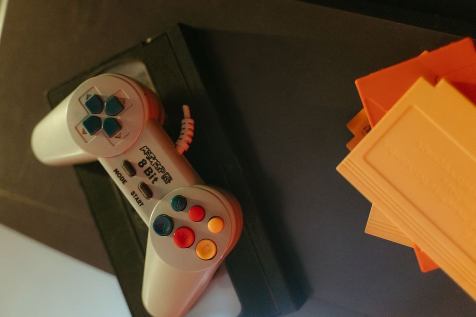 $70 retro game lot — NES/SNES carts to flip
