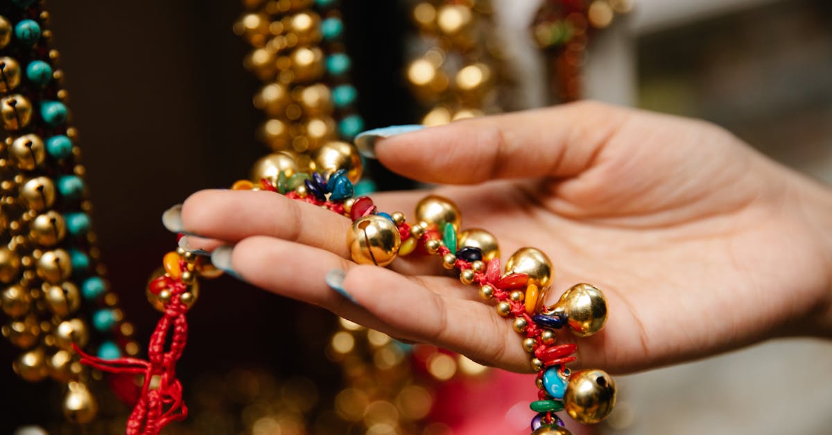 How to make a beaded necklace with a lobster clasp