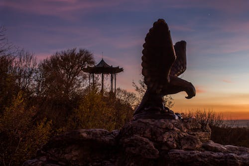 Free Statue of Eagle at Sunset Stock Photo